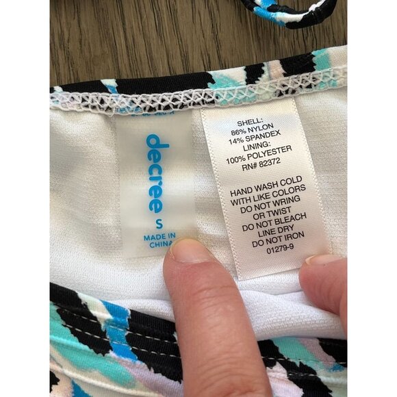 NWT Leopard Print One-Piece Swimsuit With Cutout Adjustable Straps & Medium Cove - Picture 5 of 7